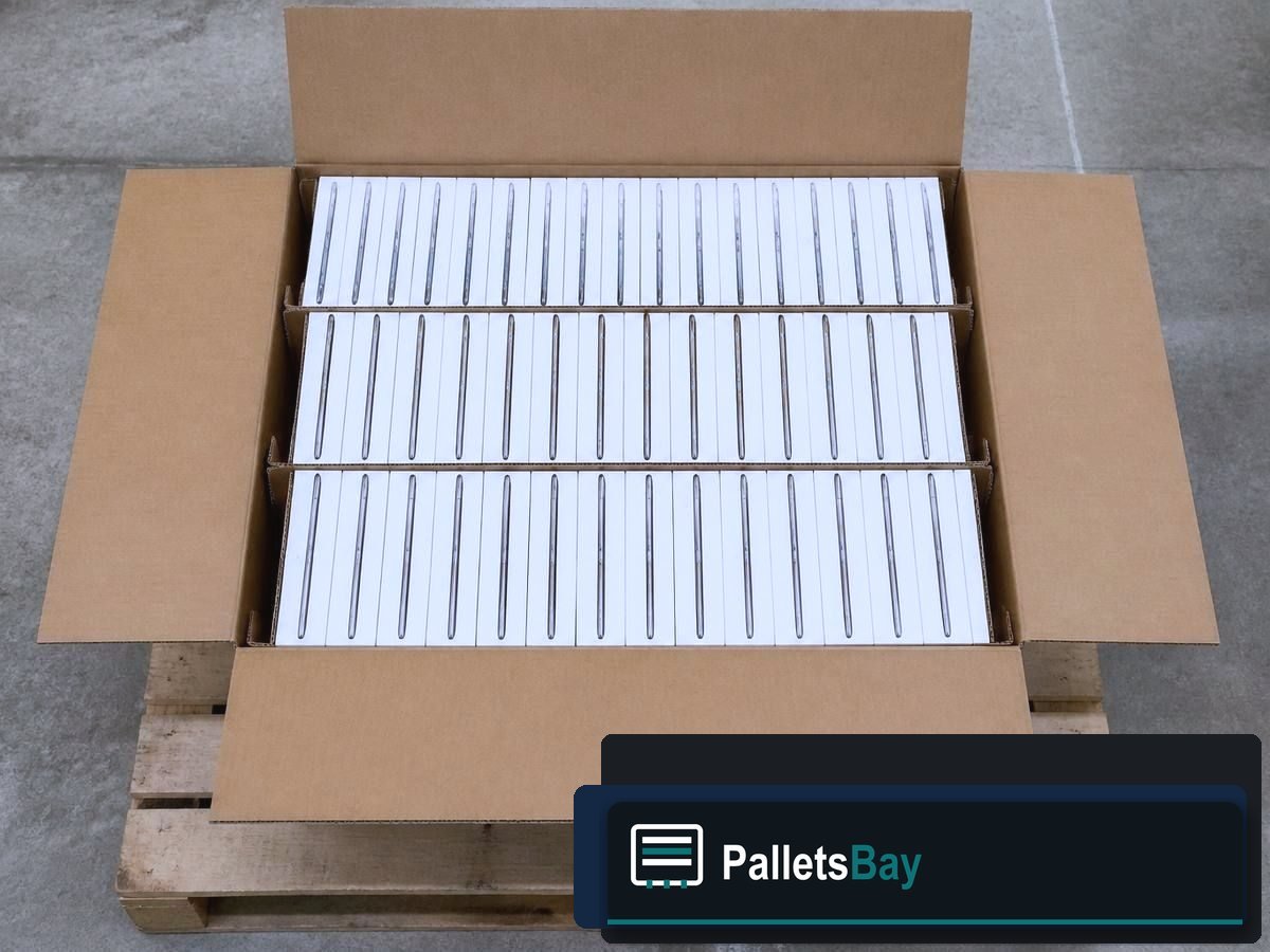 Smartphone Pallets — Dock staging before freight